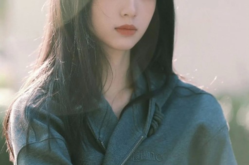 孙浩与王菲30年友情揭秘：从歌坛顶流到演技派58岁未婚的他经历了什么？