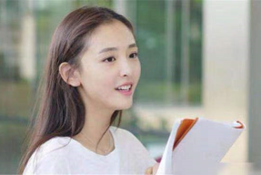 婚恋成谜？盘点那些因隐婚而塌房的“单身”明星们